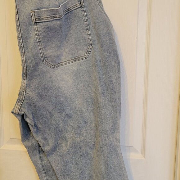 Judy Blue Jogger Jeans - Picture 2 of 6